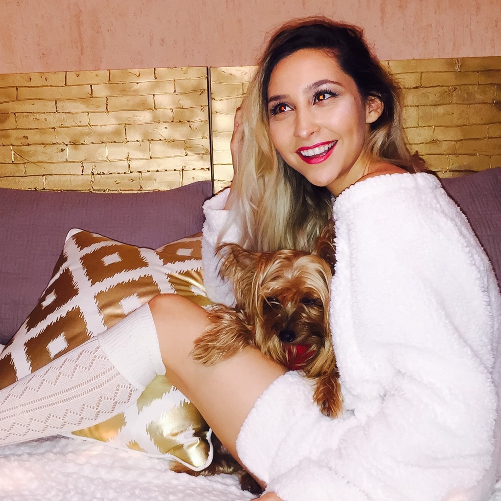 Meet your Posher, Iris